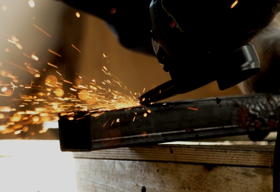 2022工業(yè)機(jī)器人技術(shù)趨勢：機(jī)器視覺+AI+邊緣計(jì)算